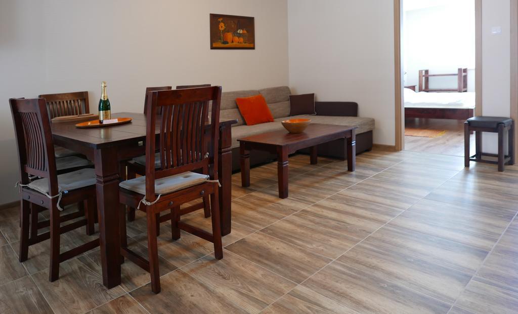 Apartment Adriana 10E, Vysoke Tatry, High Tatras Veľký Slavkov Esterno foto
